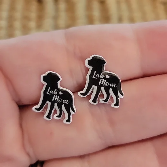 🔥LAST PAIR🔥 Black Lab Mom Stud Earrings - Picture 1 of 5